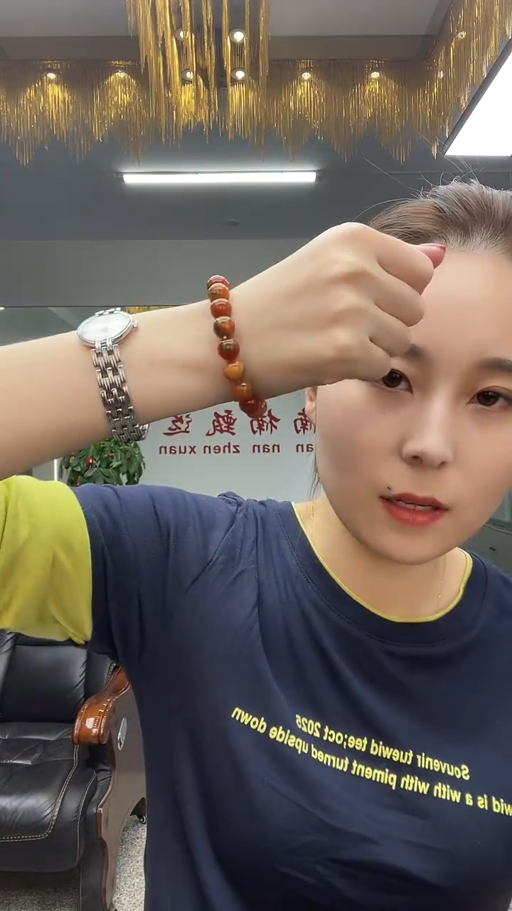 未镶嵌吊坠玛瑙/玉髓卡10手串多样性发货一件