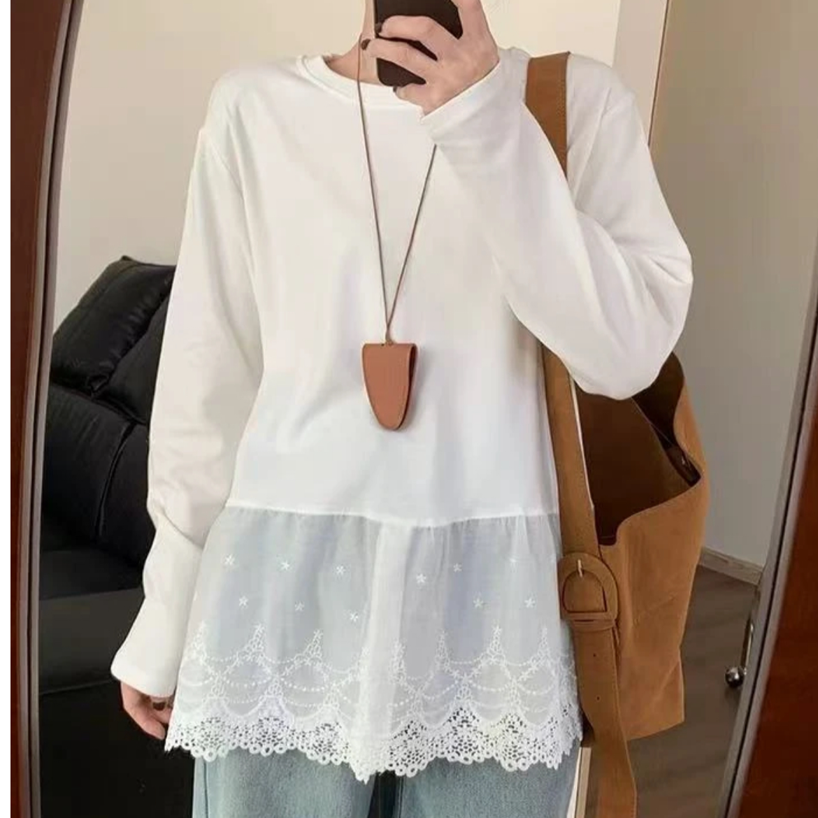 早春新款梨形身材韩系不规则蕾丝拼接打底衫内搭