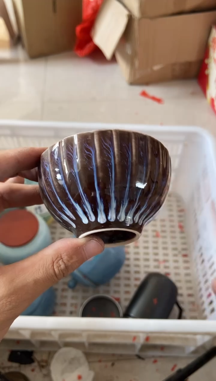 杯摄影的产品有使用过的痕迹有点脏介意勿拍