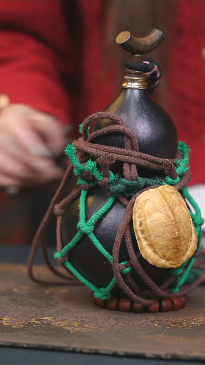 【闪购商品】WF146漆艺酒葫芦不包手串及旋转底座