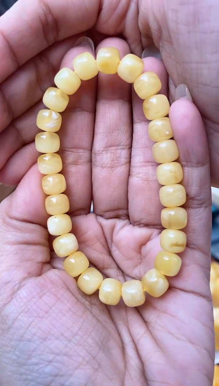 【闪购商品】蜜蜡裸石未镶嵌天然琥珀蜜蜡手串