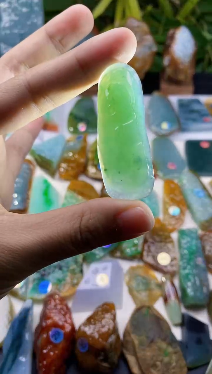 未镶嵌定制翡翠翡翠