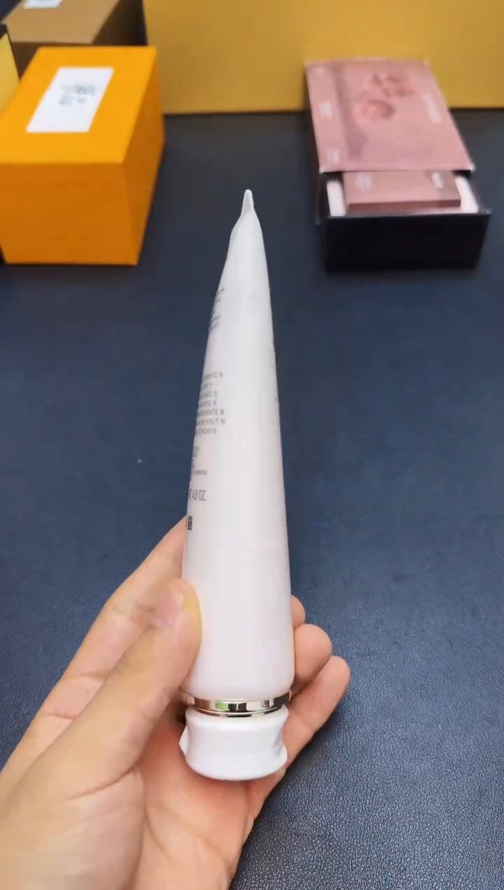 瓷片全新正品一件不留@@WE642