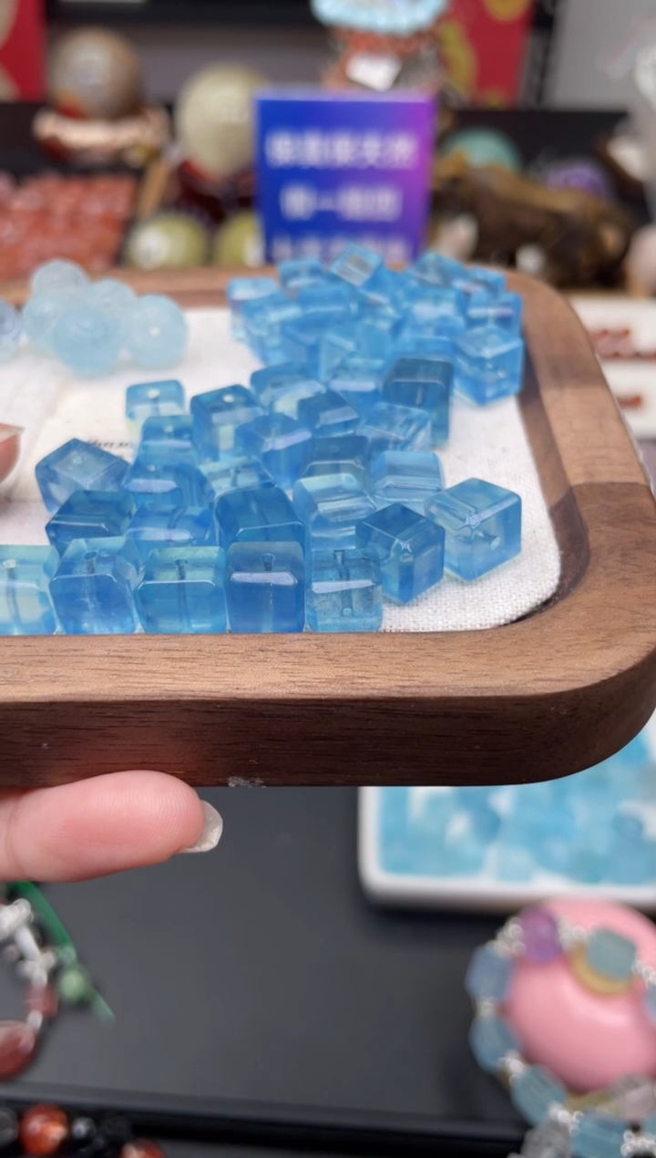 【闪购商品】海蓝宝石颈饰未镶嵌28a多样性发其一/1.14/1个