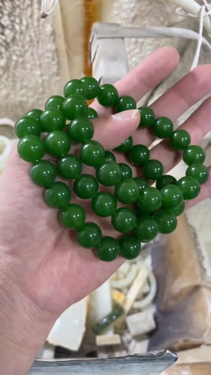 碧绿卡12MM圆串精美大气 发一条