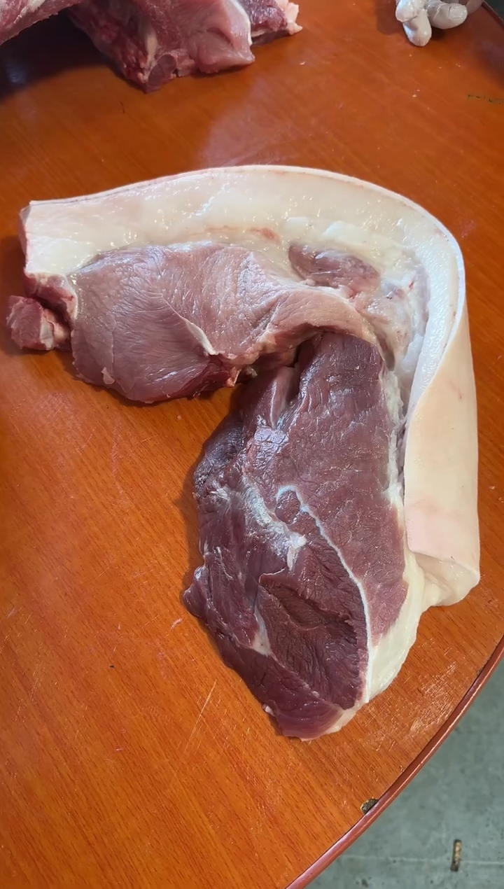 中国大陆180食用农产品红猪后丘肉3.19红