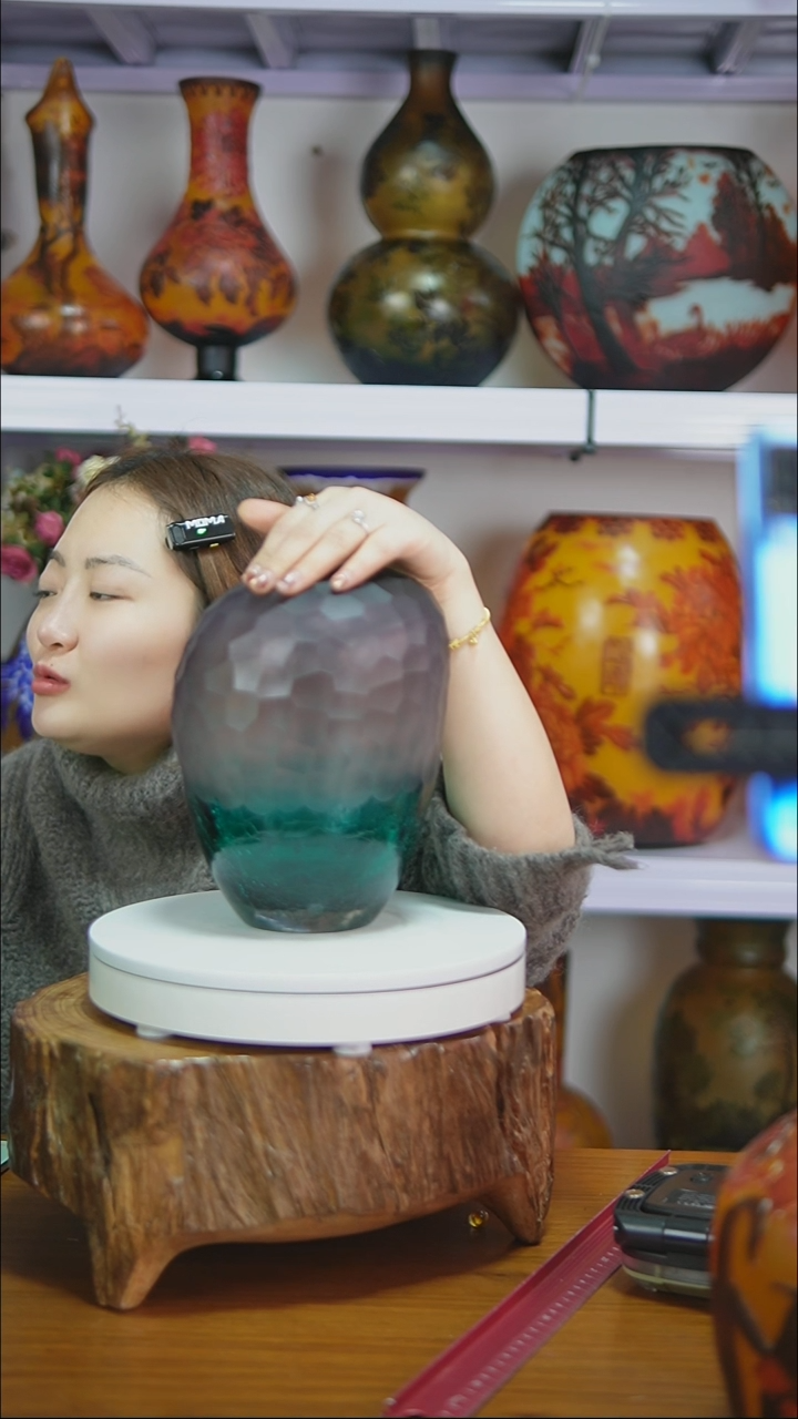 琉璃台面瓶22公分
