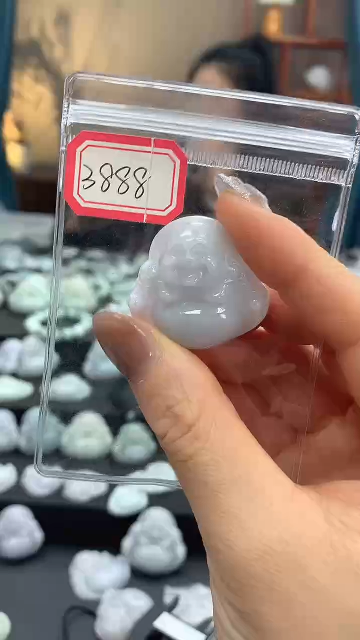 颈饰未镶嵌翡翠佛公 3888