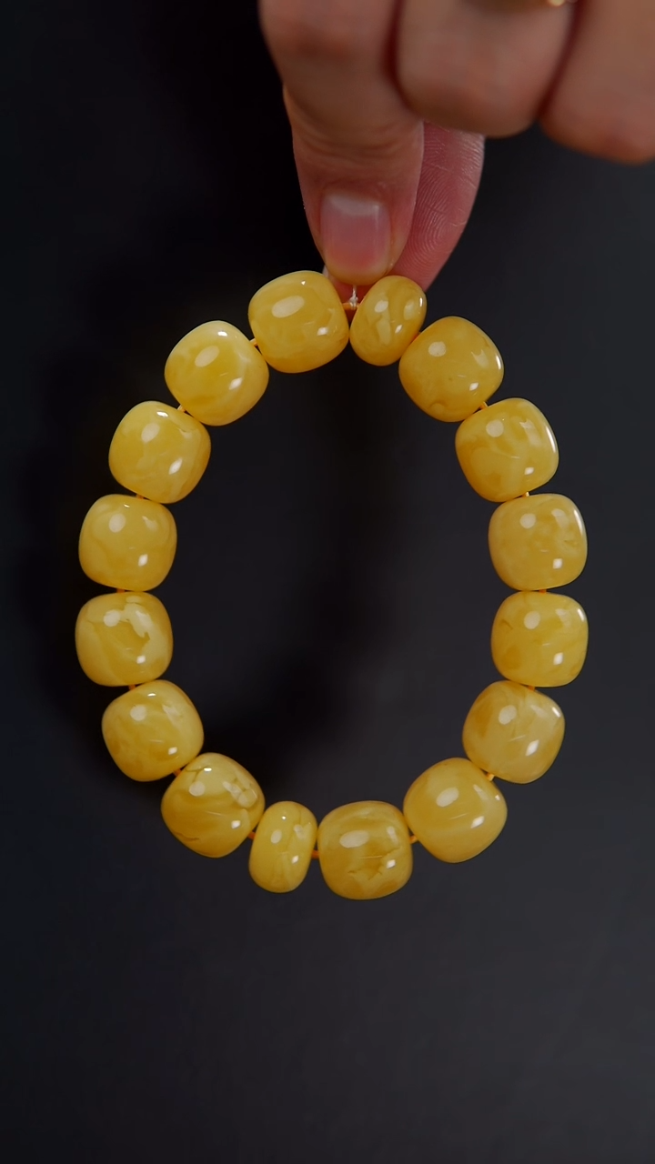 【闪购商品】蜜蜡手串未镶嵌30.7老型手串