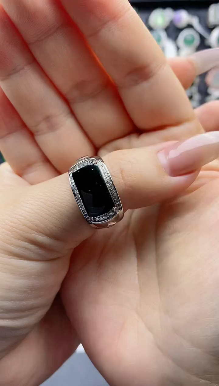 【闪购商品】翡翠戒指银S925镶嵌天然翡翠男戒