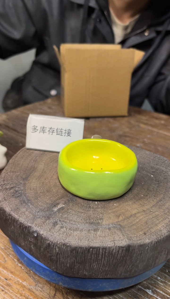 19手绘釉下彩微瑕陶瓷