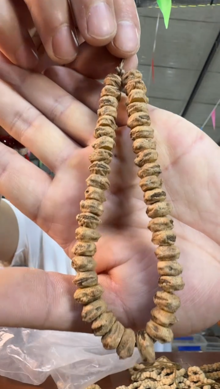 柏香籽/百香籽手串A57实物为准