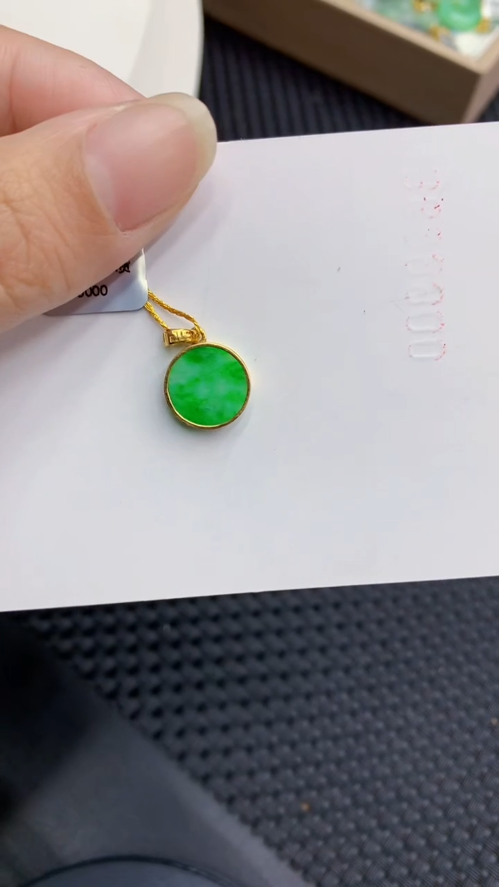 【闪购商品】翡翠颈饰18K金镶嵌            8