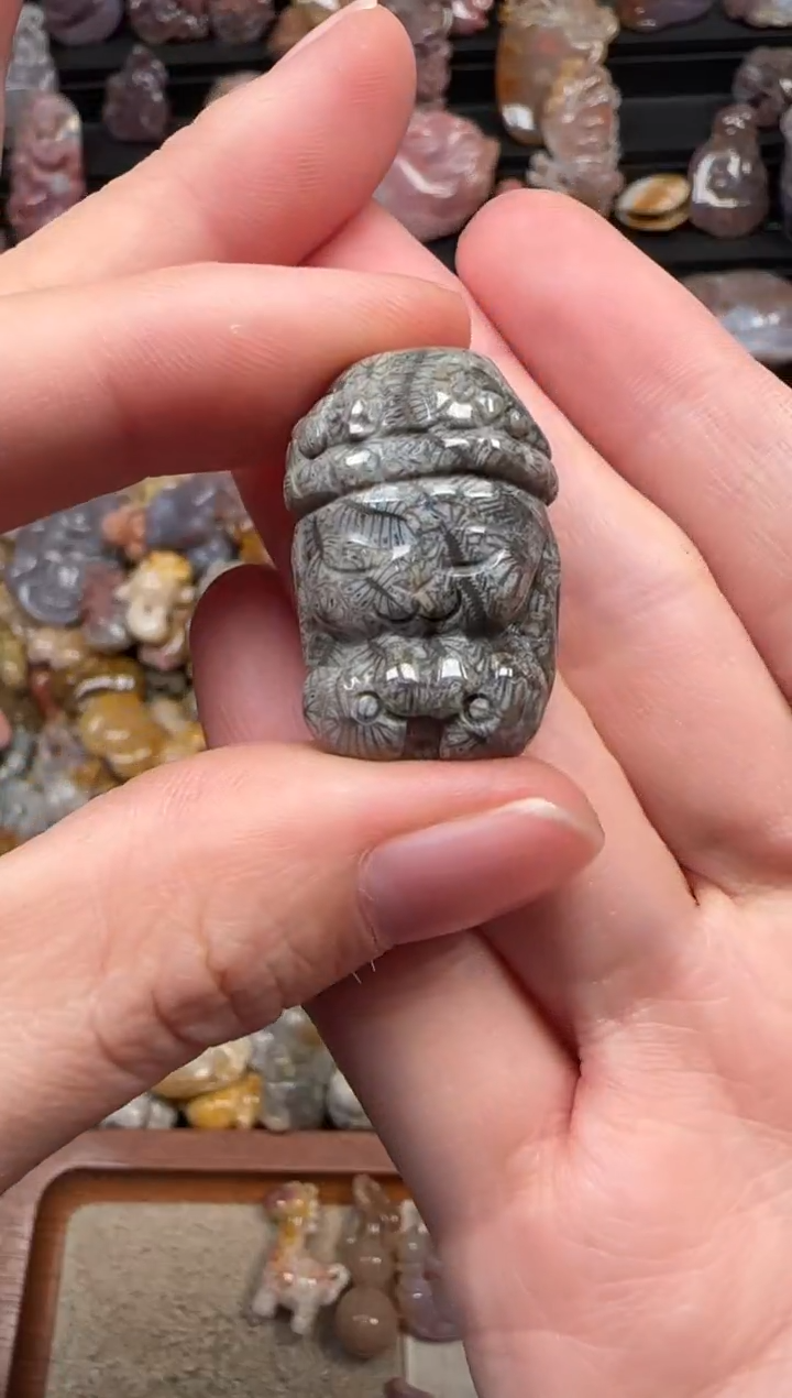 颈饰未镶嵌硅化珊瑚（珊瑚玉）105