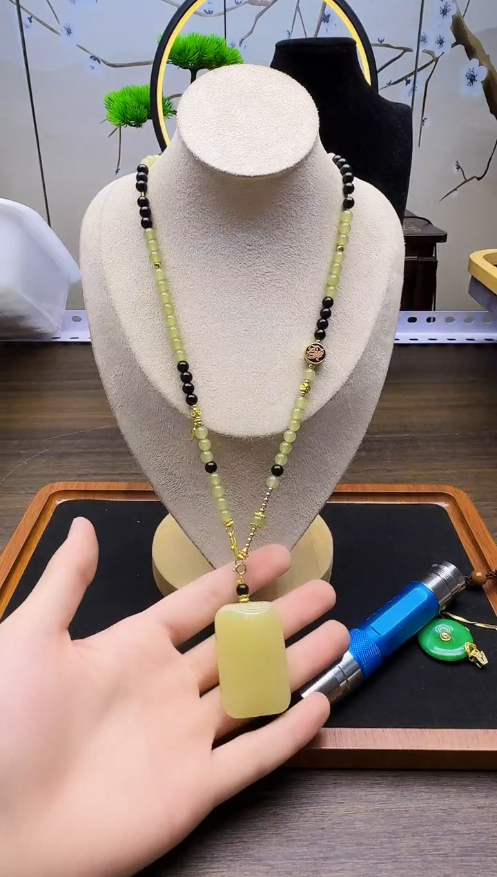 和田玉14K金镶嵌颈饰X79