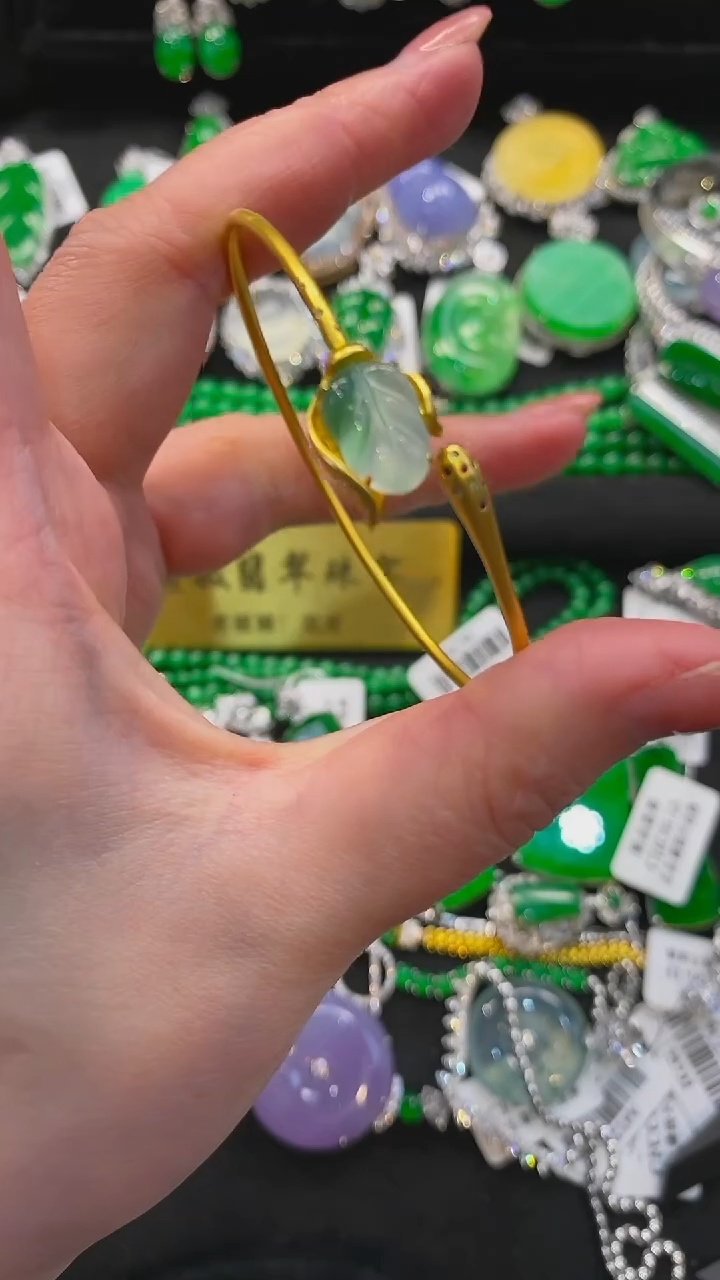 【闪购商品】翡翠耳饰18K金镶嵌手镯