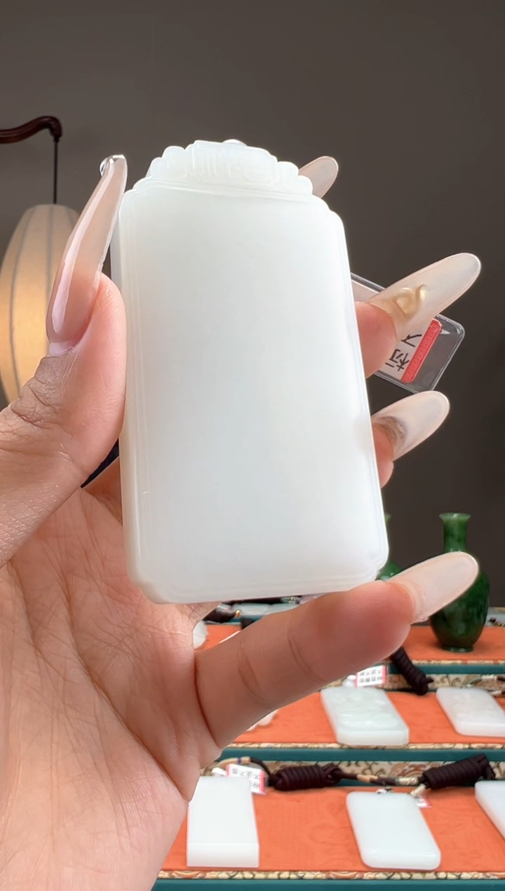 【闪购商品】和田玉颈饰未镶嵌1