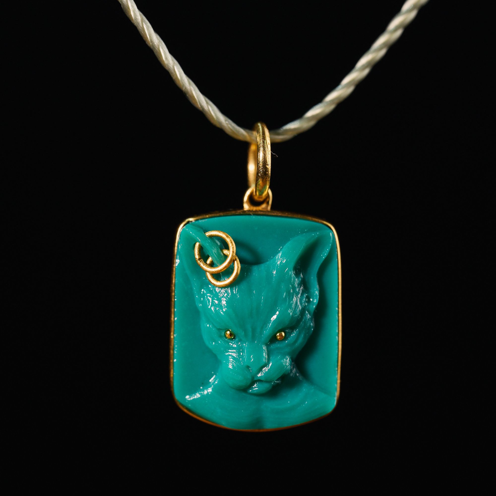 松石手工雕刻猫牌秋潼亲工吊坠侧挂配饰