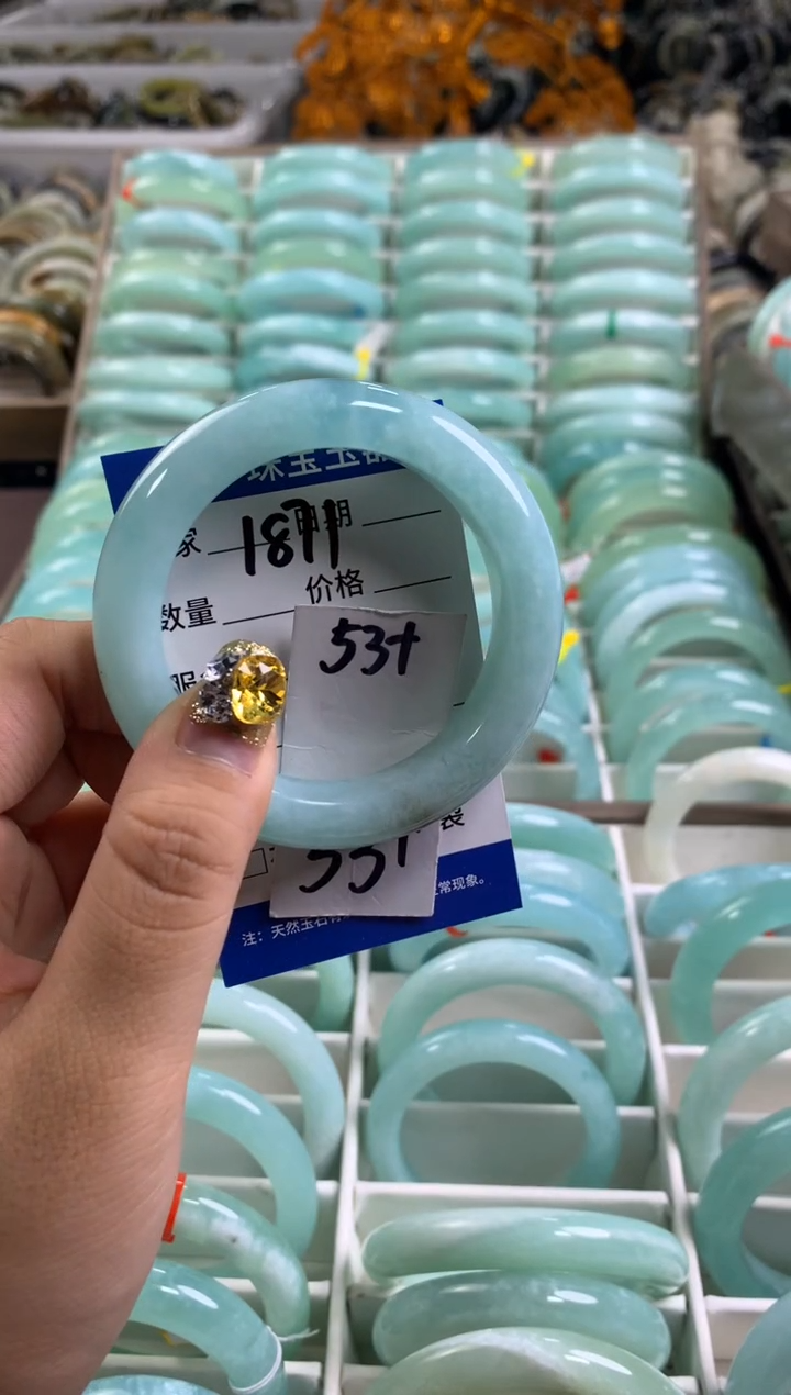 【闪购商品】蛇纹石玉手镯未镶嵌1871