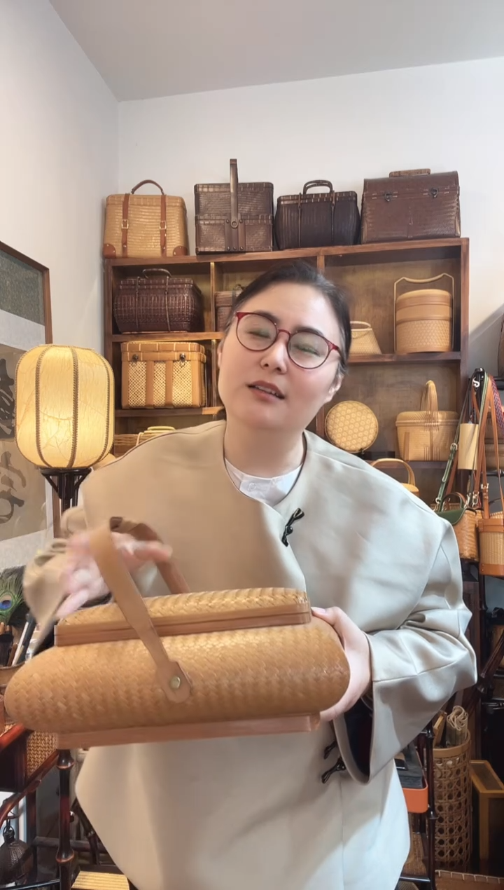 TC228大漆竹席弧形长方形提篮大