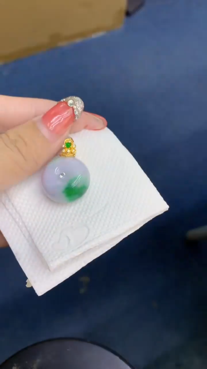 颈饰未镶嵌翡翠1