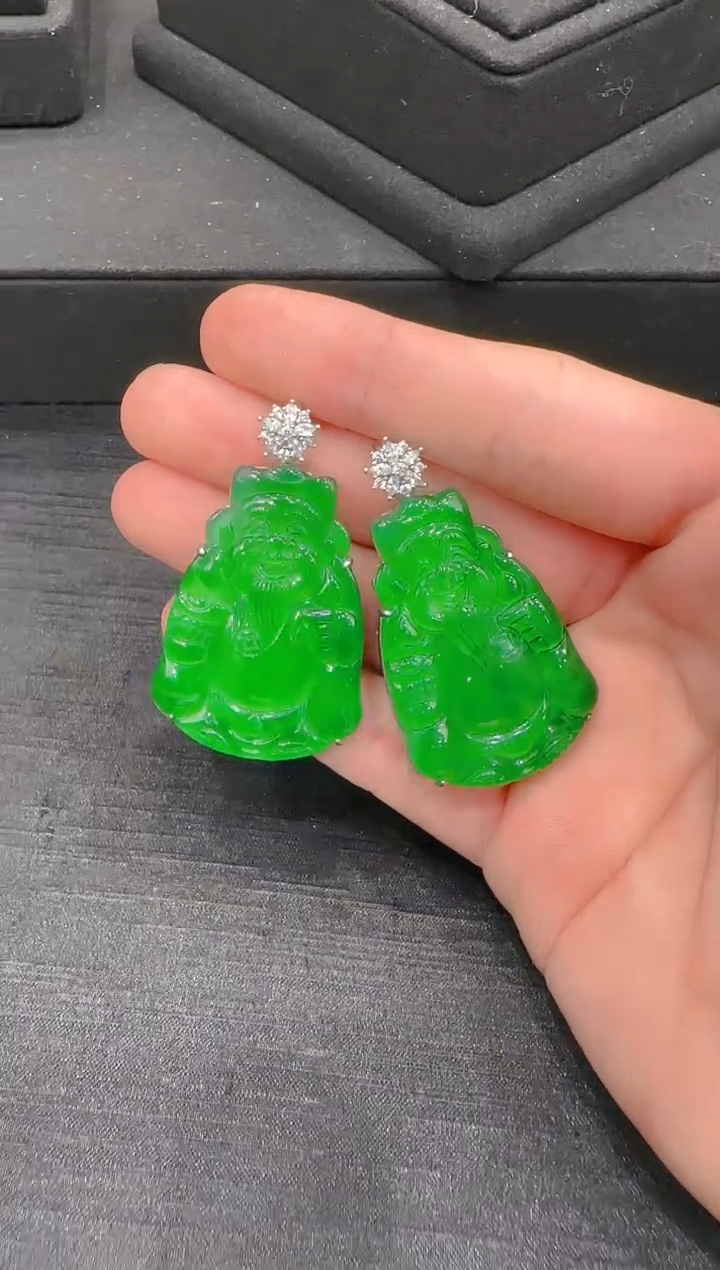 【闪购商品】翡翠吊坠(赠链)银S925镶嵌天然翡翠A货多样性发一件