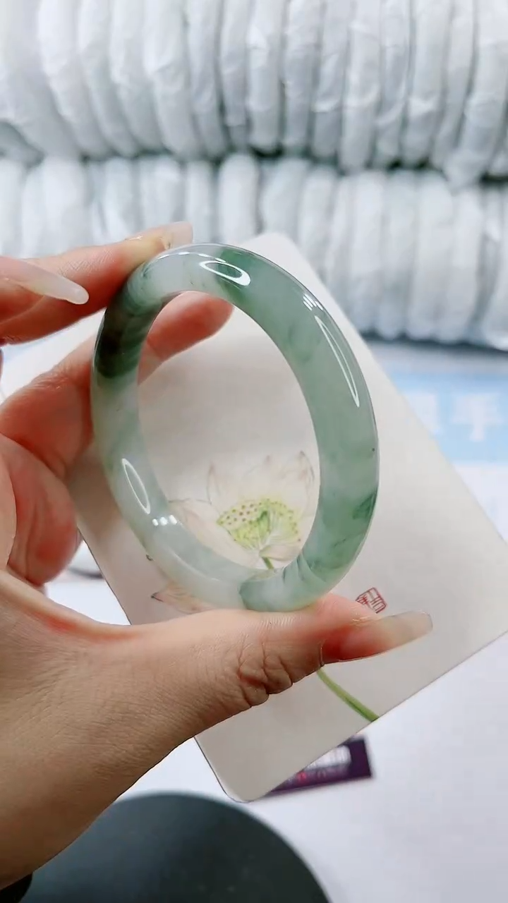 【闪购商品】石英质玉手镯未镶嵌0649137094-多样性发货