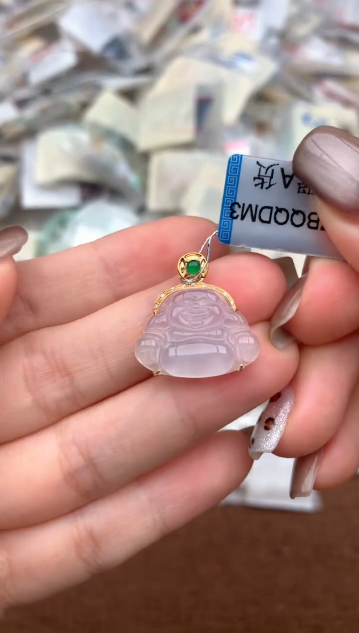 18K金镶嵌挂件翡翠—