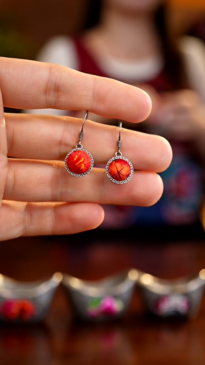 刺绣私人定制苗族手工A270