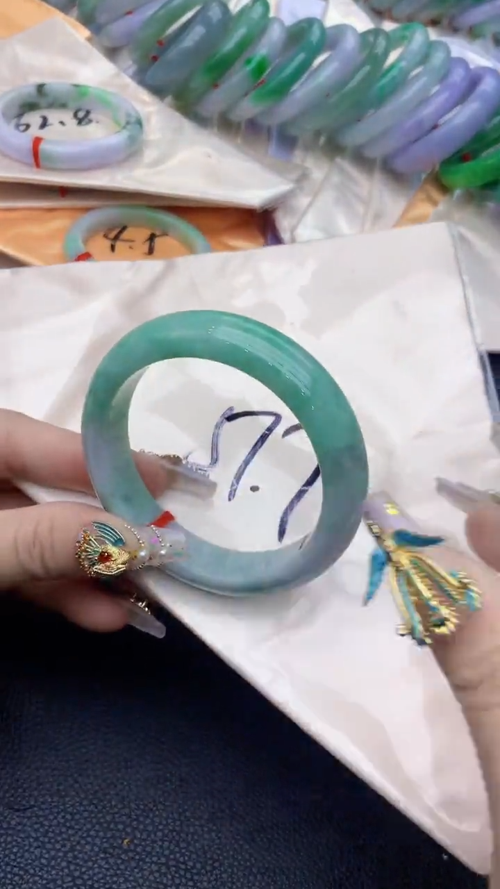 【闪购商品】翡翠手镯未镶嵌0162588226