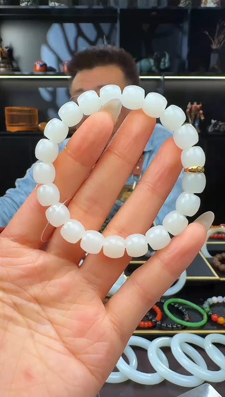 颈饰未镶嵌和田玉10mm于田极致手串 藏物系列