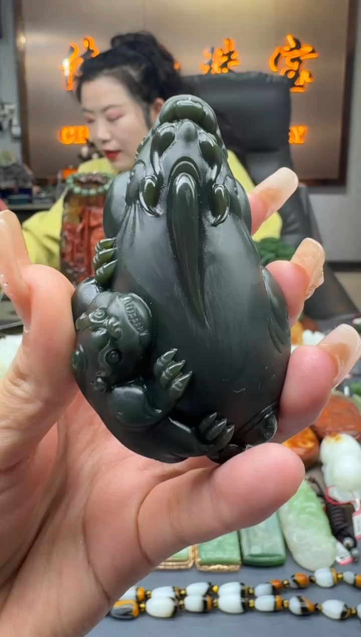 和田玉未镶嵌1       tqxtx