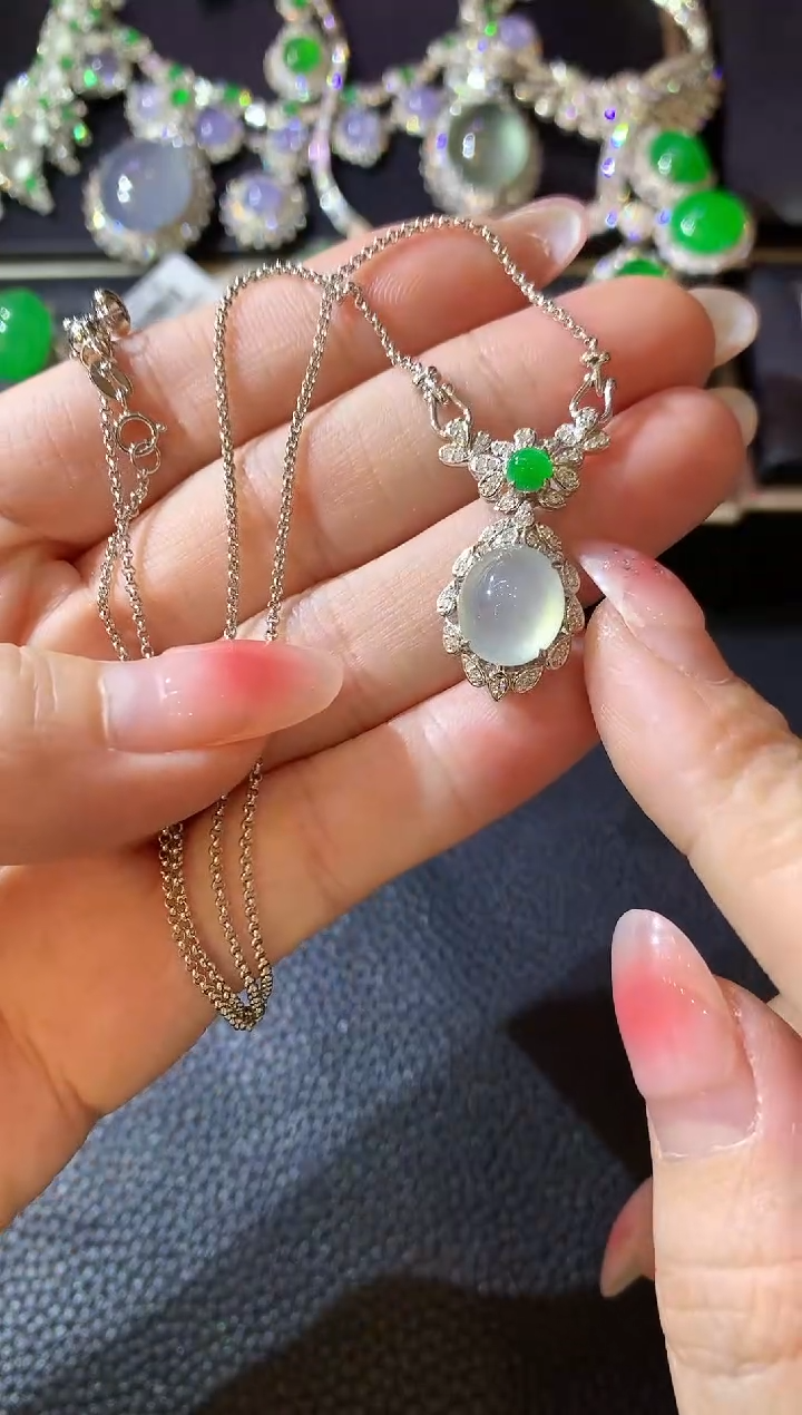 【闪购商品】翡翠套链18K金镶嵌D82 翡翠