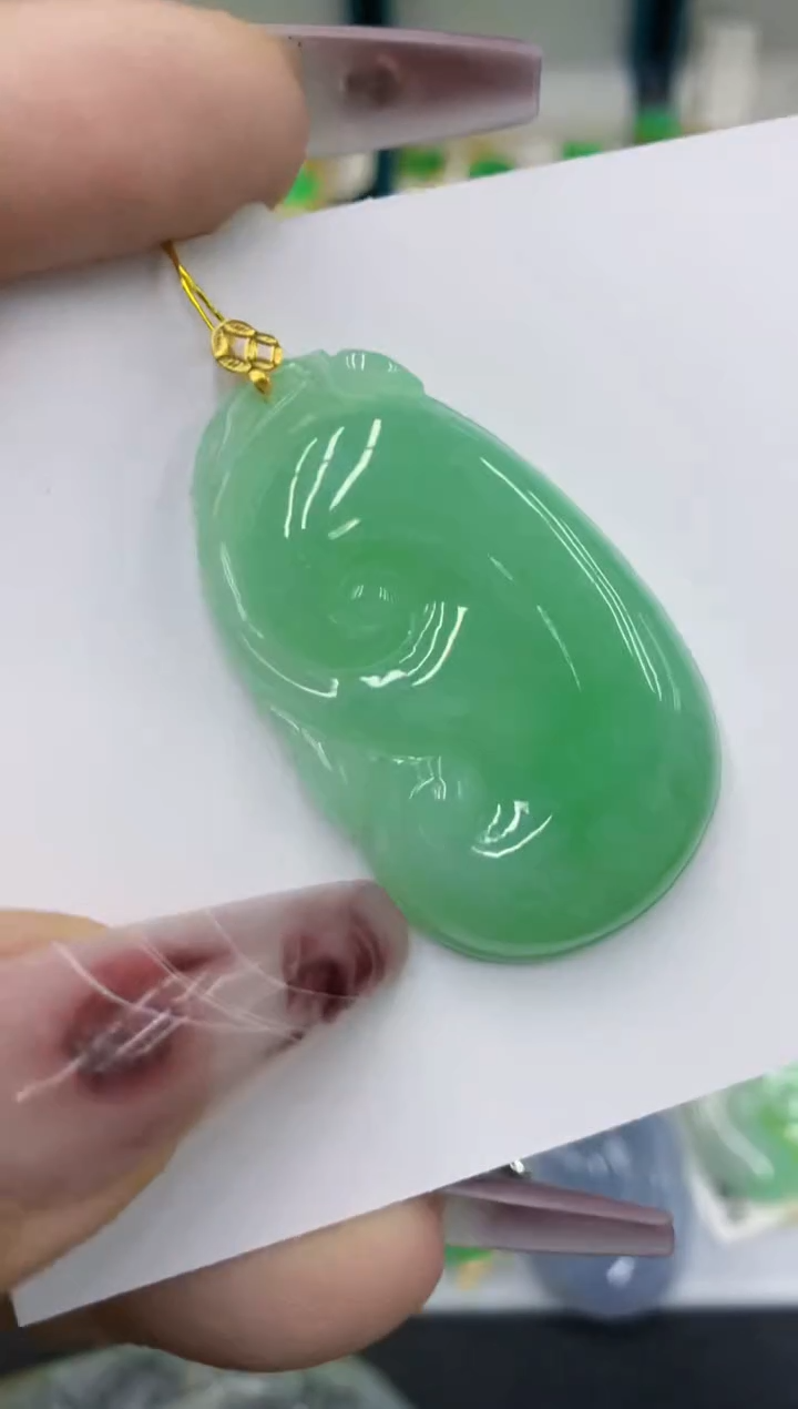 颈饰18K金镶嵌翡翠111111