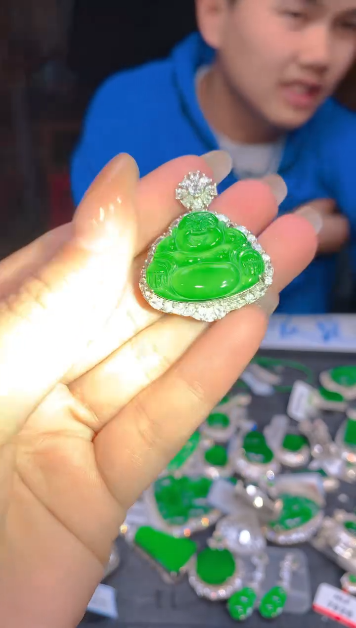 【闪购商品】定制翡翠未镶嵌60定制翡翠 多样性发货（发其一）