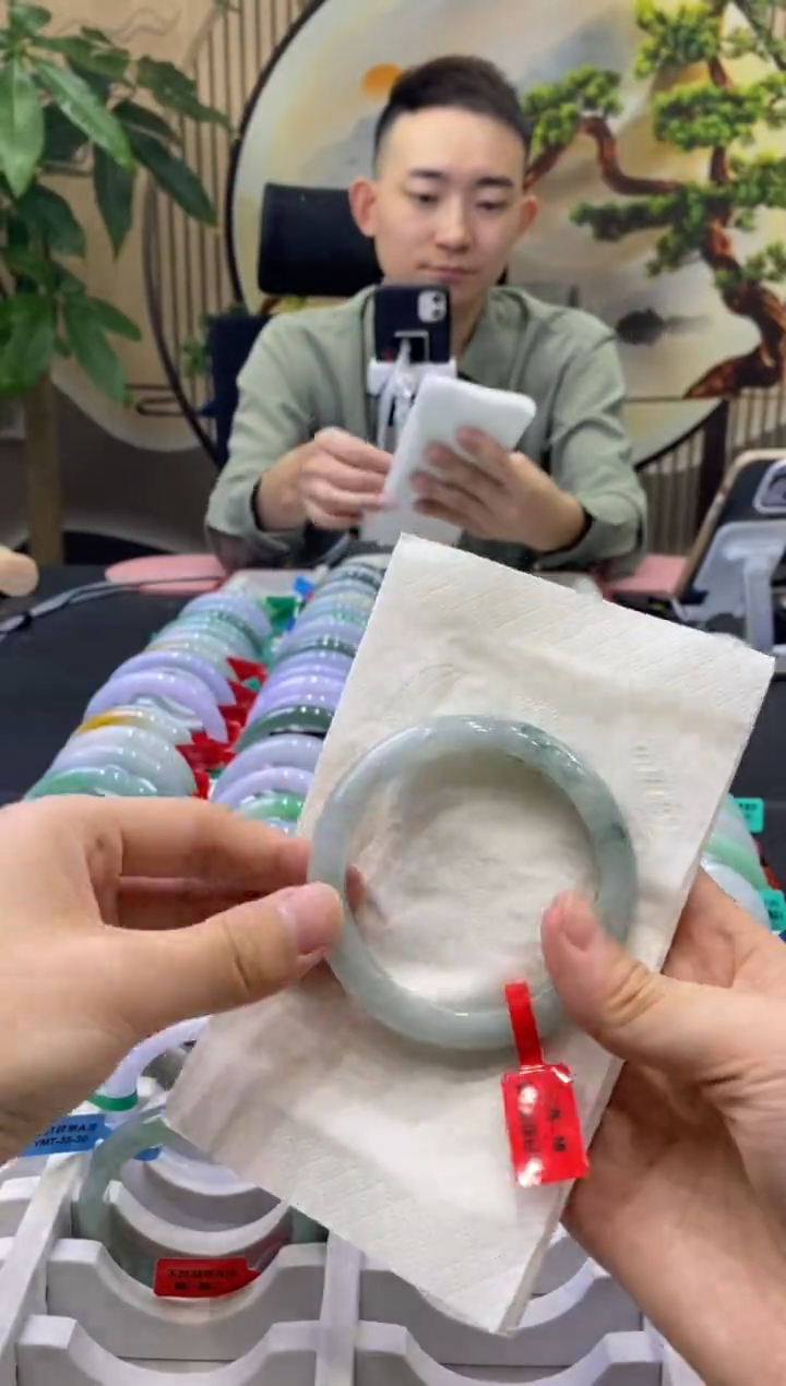 未镶嵌手镯翡翠2228