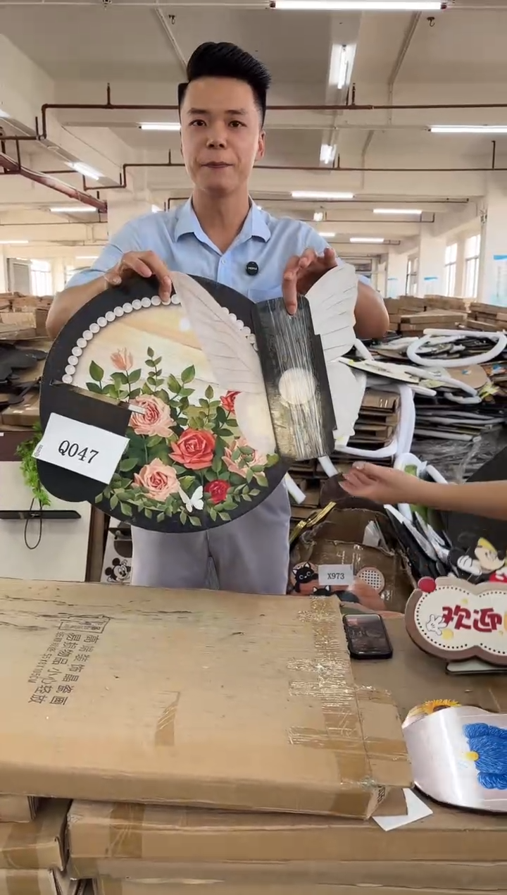 横款孤品微瑕朵朵闪购Q043