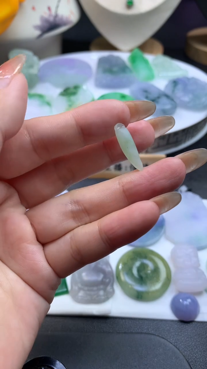 【闪购商品】定制翡翠未镶嵌翡翠