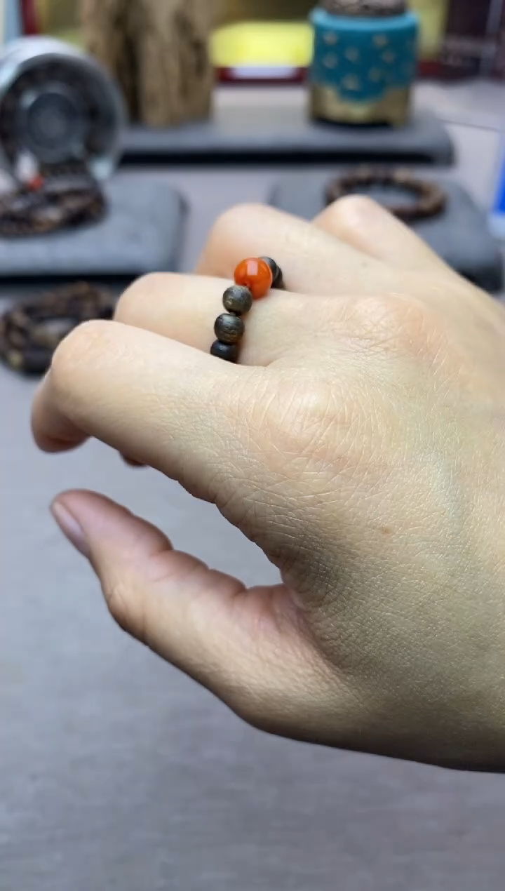 【闪购商品】沉香沉香碎屑白棋戒指04