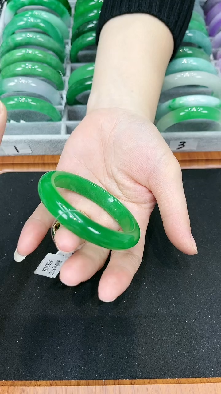【闪购商品】砖雕s70满绿满冰手镯圈口53-62