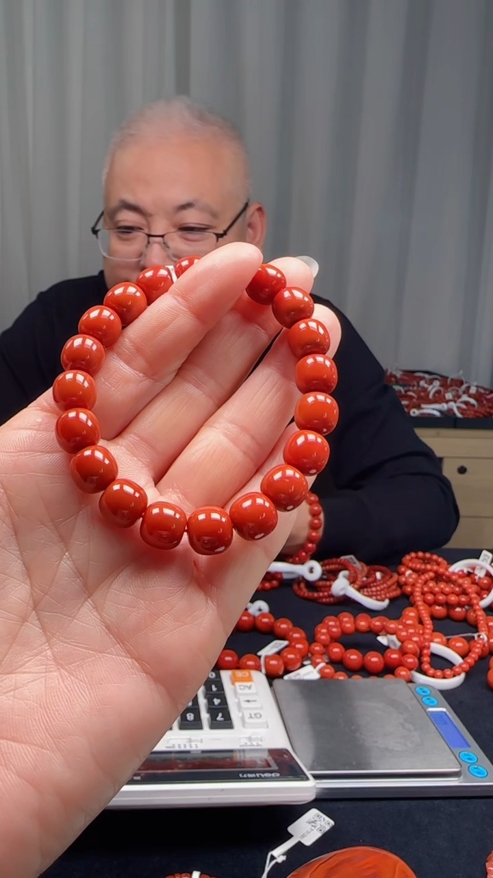 未镶嵌多样性发一件南红玛瑙【高货】柿锦红10mm保山直切单圈 