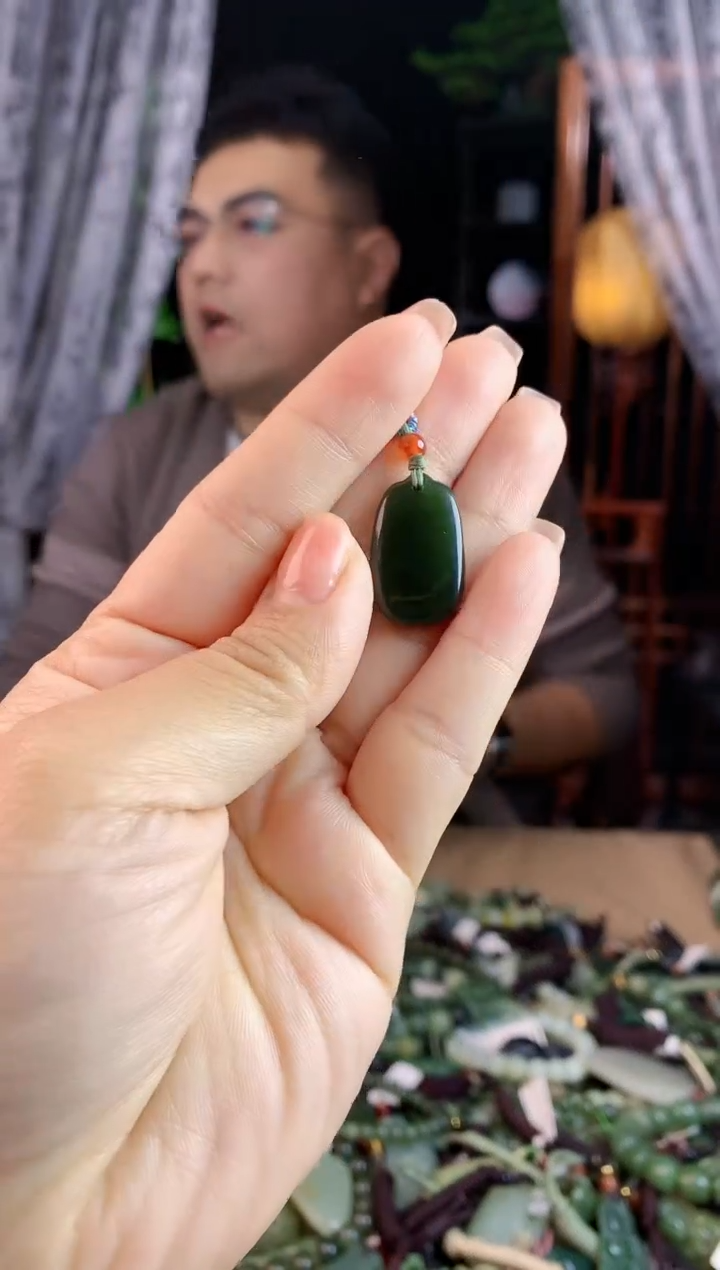 【闪购商品】和田玉挂件未镶嵌多样性发货拍一发一