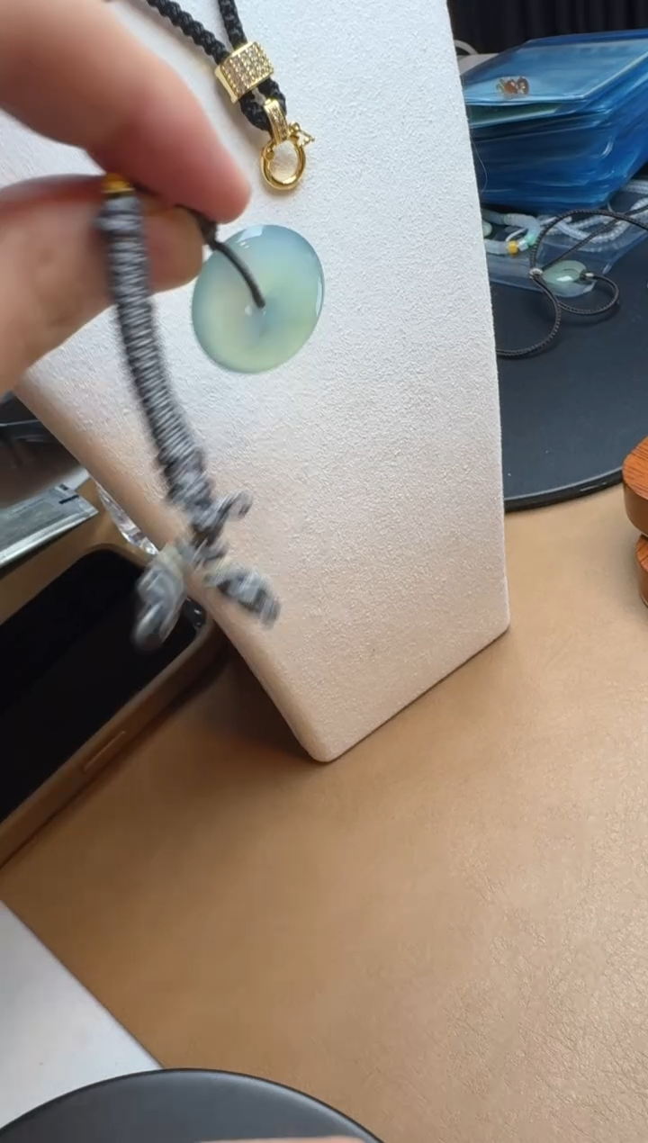 【闪购商品】翡翠裸石未镶嵌平安扣