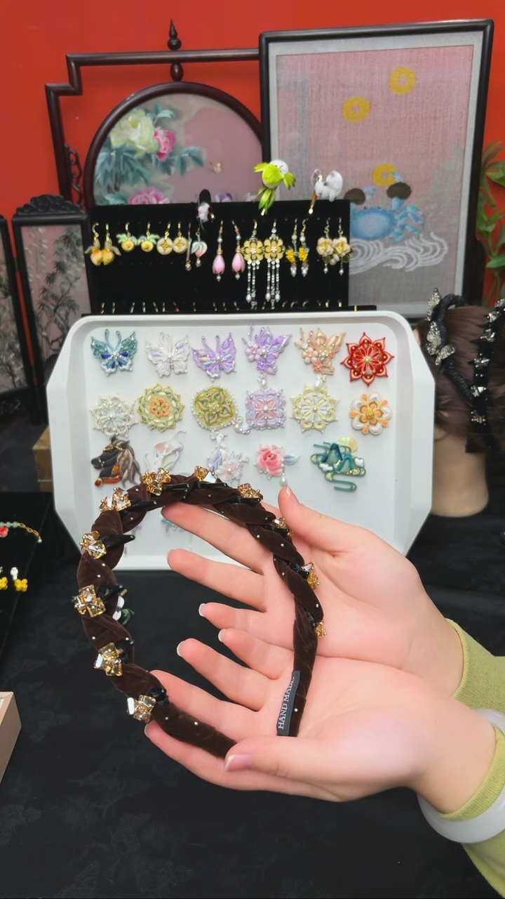 刺绣那****吧非遗手工绒花饰品