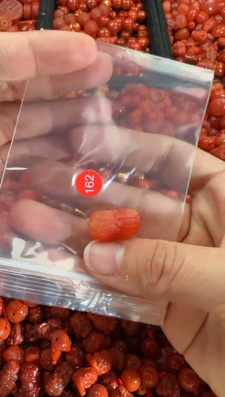 【闪购商品】南红玛瑙颈饰未镶嵌1