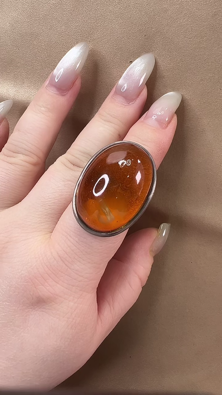 琥珀颈饰未镶嵌戒指