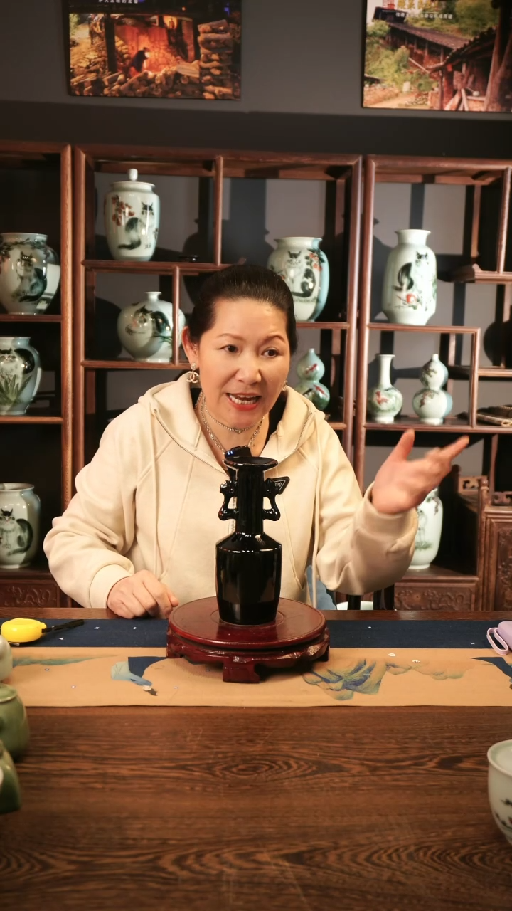 【闪购商品】青瓷 乌金釉 凤耳瓶