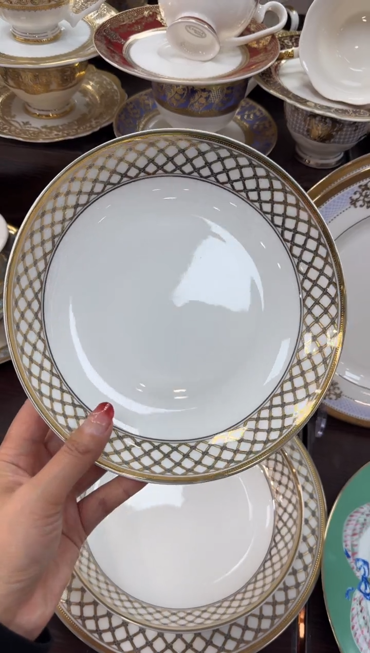 【闪购商品】瓷片8英寸菜盘福利款2个