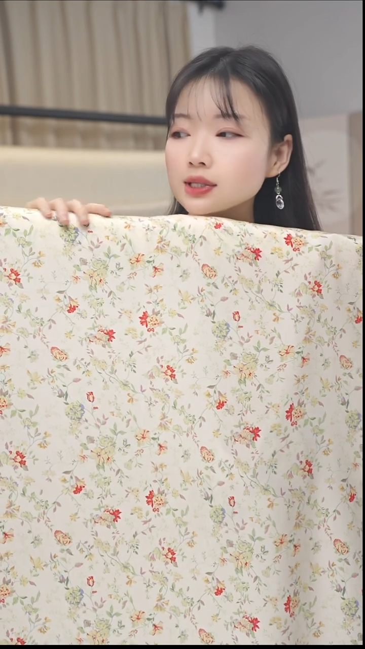 喵*喵印花双绉春日新芽3.5米