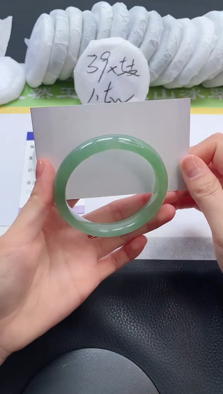 【闪购商品】石英质玉手镯未镶嵌A163-58+